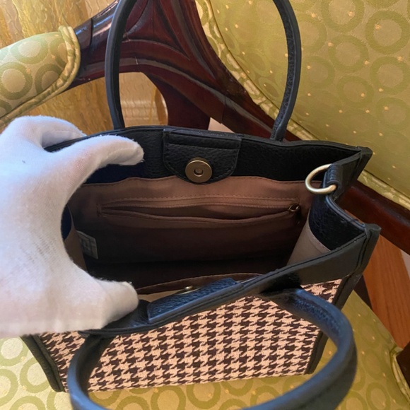 Canvas hand bag - Picture 2 of 3